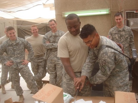 Cake cutting with group of soldiers