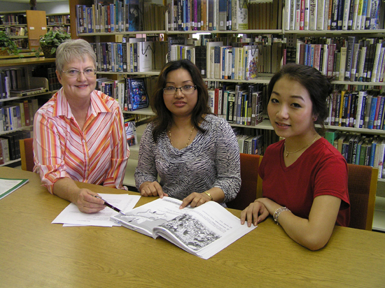 Daina Coppock, Kimly Pang and Kimly’s daughter Soknan Oeum